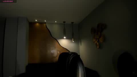Snapshot of emilycarterr_ chatting on May 7, 10:42 am Emily Carter online show from May 7, 10:42 am