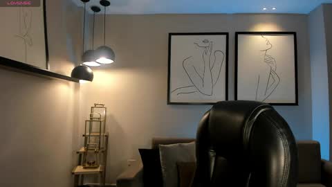 Snapshot of emilycarterr_ chatting on May 21, 10:44 am Emily Carter online show from May 21, 10:44 am