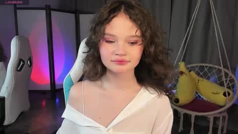 Snapshot of emilychaves chatting on October 10, 2:38 pm Emilyhaves online show from October 10, 2:38 pm