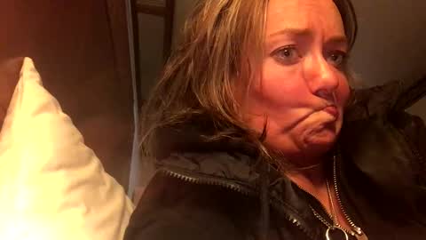 emilyclear online show from April 30, 8:42 am