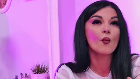 Emily online show from November 12, 8:19 pm