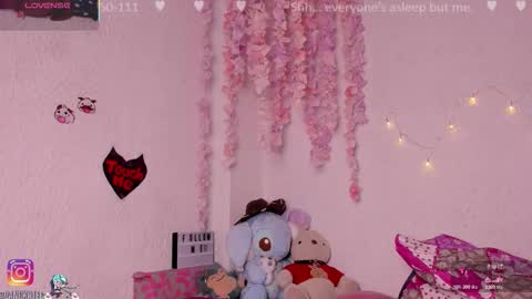 Emily online show from November 12, 3:45 pm