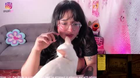 Emily online show from February 22, 7:01 pm