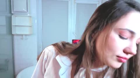 Emily online show from November 22, 5:56 pm