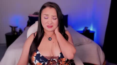 Snapshot of emilydolshe2 chatting on June 29, 2:28 pm Emily Dolshe online show from June 29, 2:28 pm