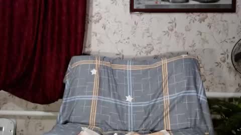 Snapshot of emilydoth chatting on December 7, 5:09 pm EmilyDoth online show from December 7, 5:09 pm