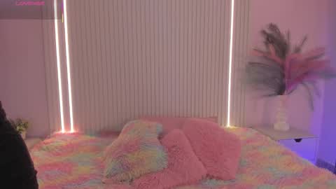 EMILY online show from November 30, 7:40 pm