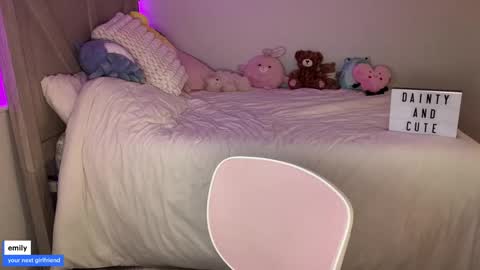 Snapshot of emilyfawn chatting on September 17, 3:30 am emilyfawn online show from September 17, 3:30 am