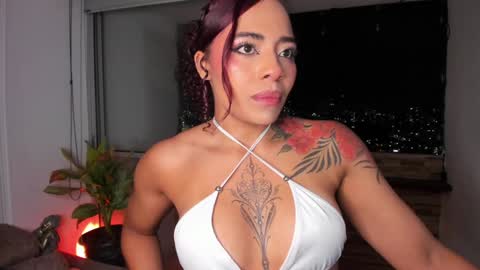 Snapshot of emilyfitness8 chatting on February 7, 4:16 am emily online show from February 7, 4:16 am