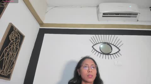 Emily online show from May 31, 11:39 am