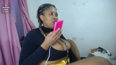 Emilyhines online show from November 14, 11:24 pm