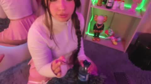 VALEEEN online show from December 18, 6:57 pm