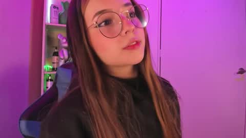 VALEEEN online show from February 2, 3:49 pm