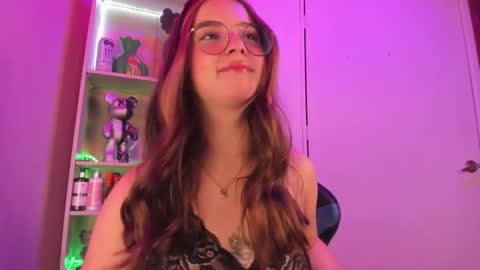 VALEEEN online show from February 12, 4:00 pm