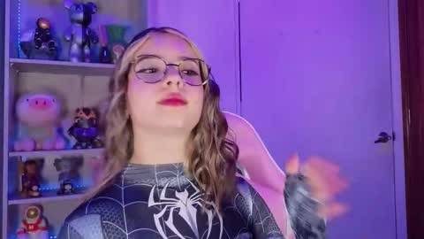 VALEEEN online show from October 13, 4:29 pm