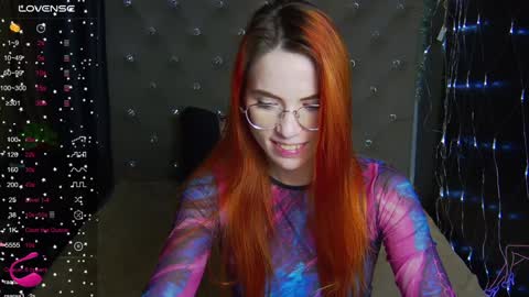 Snapshot of emilykents chatting on January 27, 10:27 am EmilyKents online show from January 27, 10:27 am