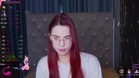 Snapshot of emilykents chatting on February 27, 1:48 am EmilyKents online show from February 27, 1:48 am