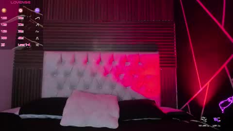 emilymora1_ online show from July 28, 5:03 am