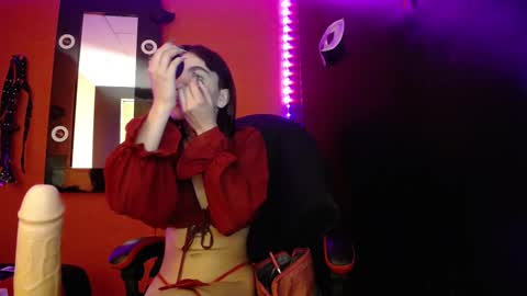 Emily online show from October 11, 4:16 pm