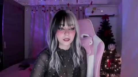 EMILY online show from December 12, 10:02 am