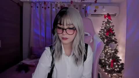 EMILY online show from December 28, 6:17 am