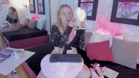 Summer 3 online show from November 29, 1:19 am