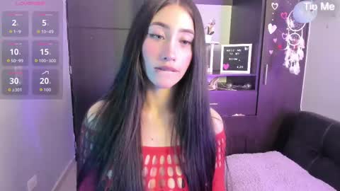 Snapshot of emilytafur chatting on October 9, 8:29 pm Emy online show from October 9, 8:29 pm