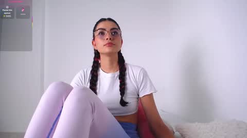 Emily online show from October 10, 6:29 pm