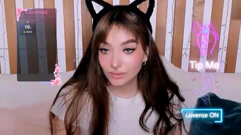 Emily online show from October 15, 8:03 am