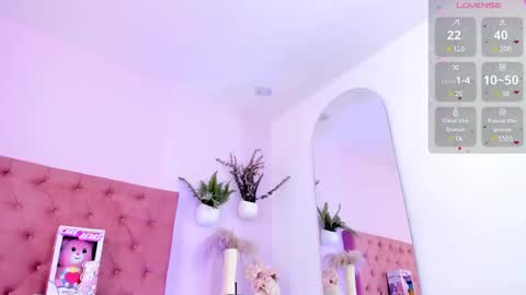 Emily Bank online show from February 14, 2:07 am