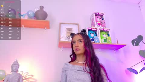 Emily Bank online show from November 27, 7:27 pm