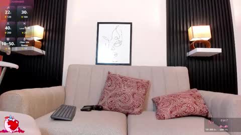 emilyy_kim online show from October 12, 10:09 pm