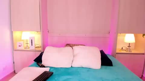 Emily online show from January 9, 3:58 am