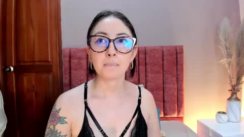 Emilyy Watson online show from June 25, 12:32 am