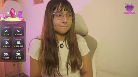 Snapshot of emitaa17228 chatting on September 16, 7:04 pm emma online show from September 16, 7:04 pm