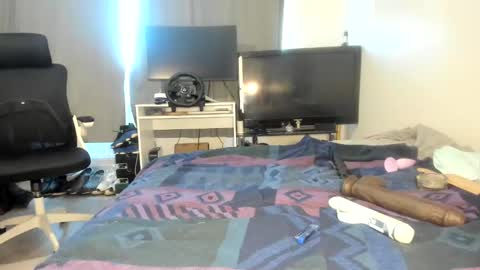 emliyjamesmjb online show from February 17, 9:46 am