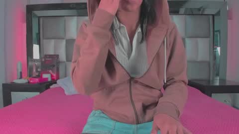 emma__js_ online show from September 30, 11:26 am