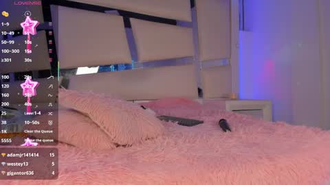 emma__js_ online show from April 8, 8:03 am