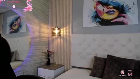 Snapshot of emma__smith01 chatting on September 17, 11:23 am Emma online show from September 17, 11:23 am