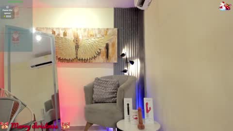Snapshot of emma_alice_ chatting on December 27, 5:59 pm Alice online show from December 27, 5:59 pm