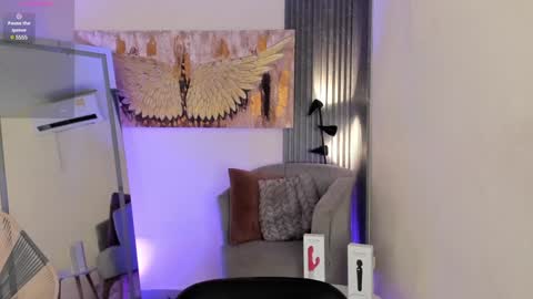 Snapshot of emma_alice_ chatting on January 16, 6:06 pm Alice online show from January 16, 6:06 pm