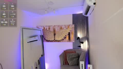 Snapshot of emma_alice_ chatting on January 25, 12:26 pm Alice online show from January 25, 12:26 pm