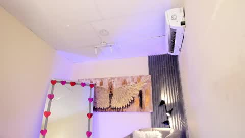 Snapshot of emma_alice_ chatting on February 10, 12:18 pm Alice online show from February 10, 12:18 pm