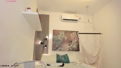 Snapshot of emma_alice_ chatting on September 9, 12:15 pm Alice online show from September 9, 12:15 pm