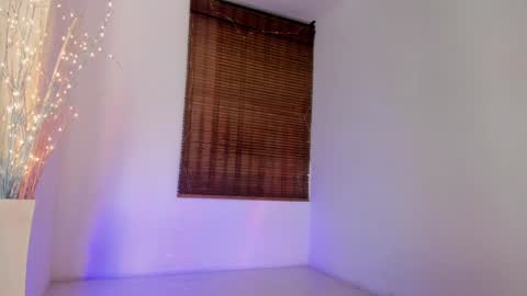 Emma online show from December 4, 10:13 am