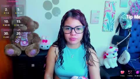 emma_boo_ online show from February 5, 6:01 pm