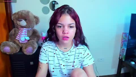 emma_boo_ online show from May 10, 1:27 pm