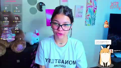 emma_boo_ online show from June 20, 2:20 pm