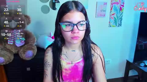 emma_boo_ online show from June 29, 4:29 pm