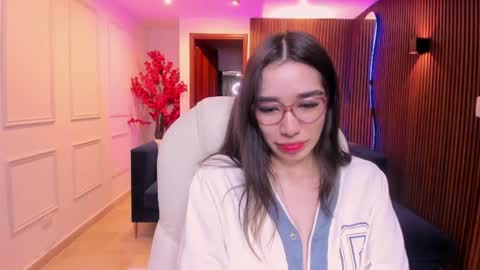 emma_caarter online show from July 28, 3:24 am